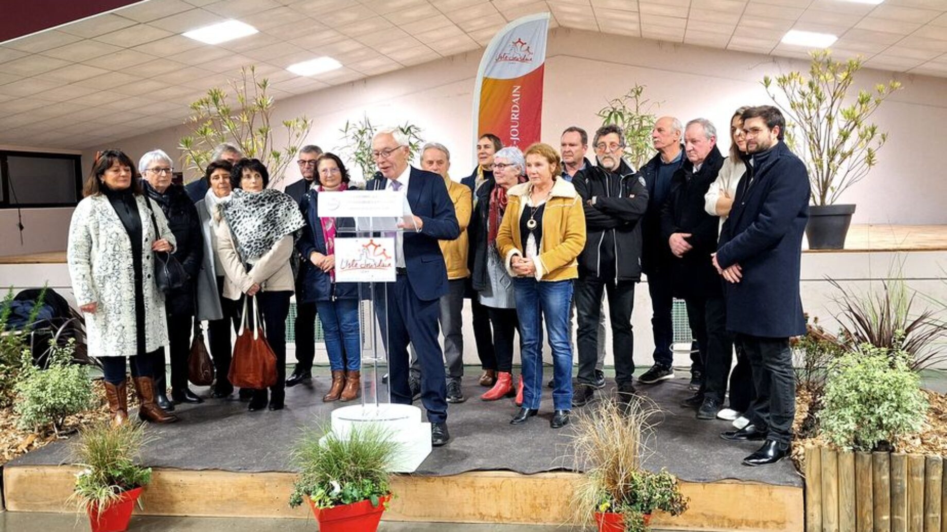 Le développement de l'éducation physique pour les scolaires et la possibilité de pratiquer des activités sportives tout au long de l'année sera marqué en 2024 par la construction d'un complexe omnisport attenant au groupe scolaire.